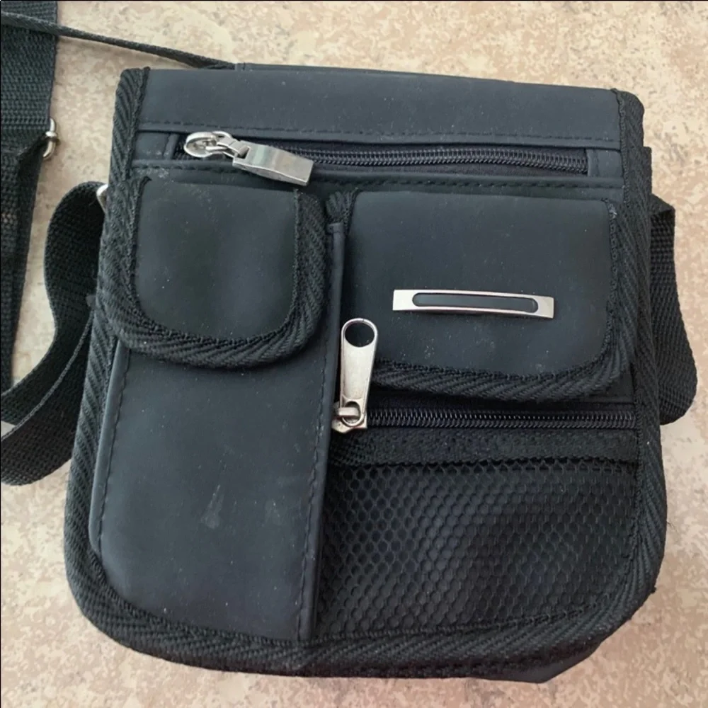 Black Crossbody Handbag. Silver Hardware